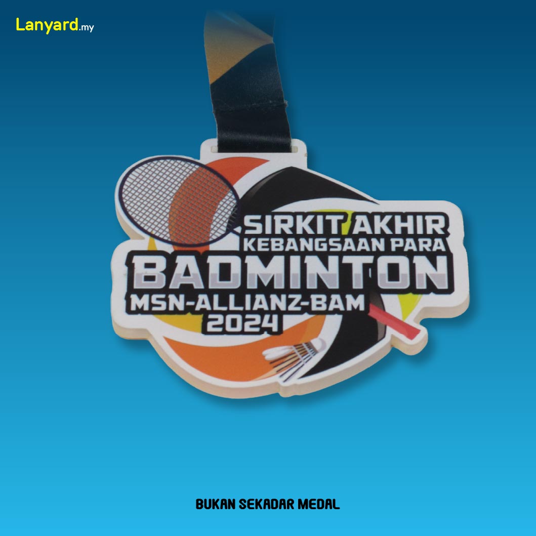 medal pic lanyard.my-16